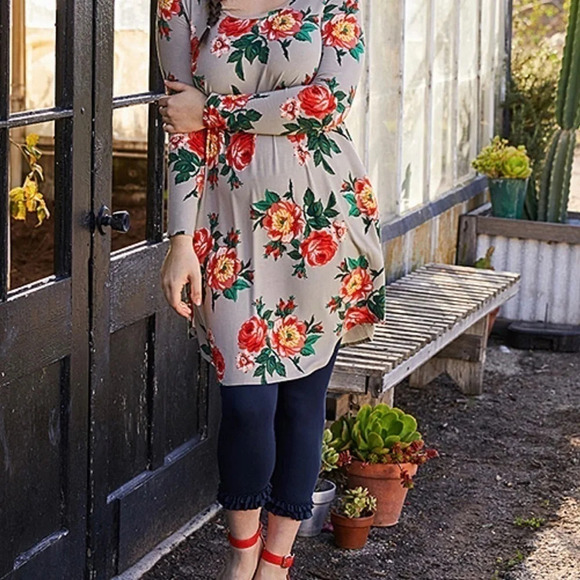 Matilda Jane “Say I'm a Dreamer” Floral Soft Stretch Shift Dress Size Small - Picture 3 of 9